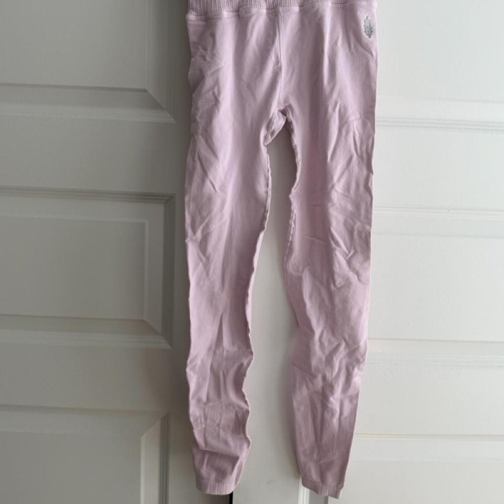 Free People Size S Pink high-waisted leggings with subtle vertical ribbed textur